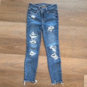 American Eagle Outfitters Women's Dark Blue Ripped Skinny Jeans 000 Short